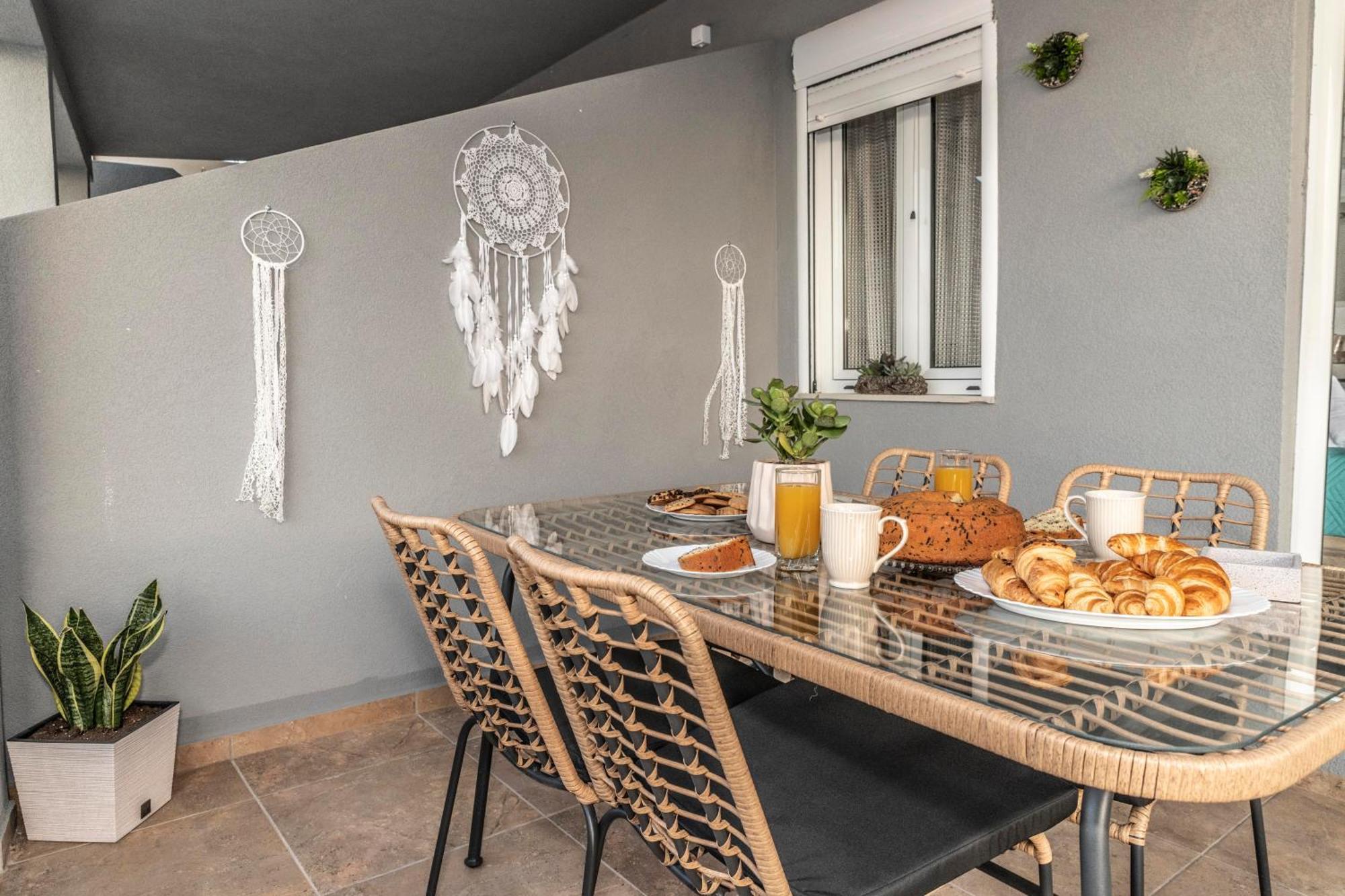 מטלה Georgia Apartment מראה חיצוני תמונה
